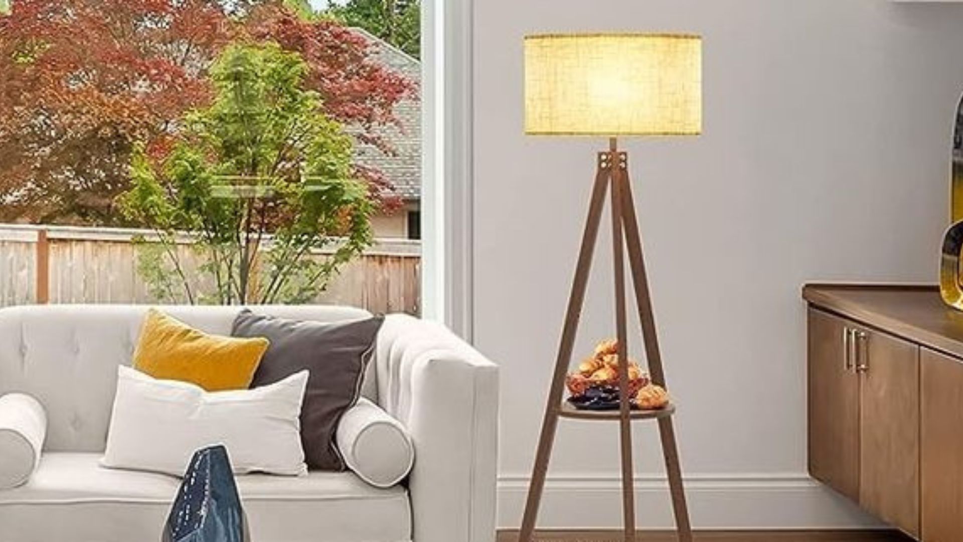 Floor Lamps for Small Living Rooms